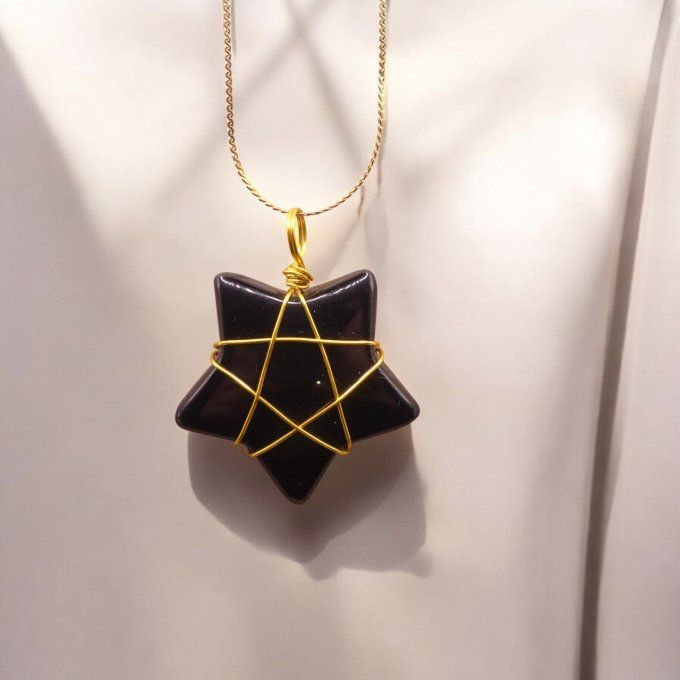 Etoile Obsidienne