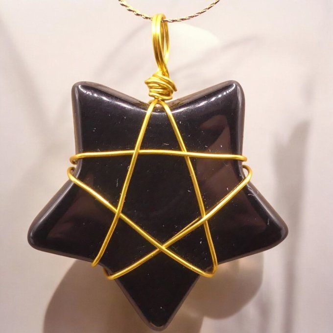 Etoile Obsidienne
